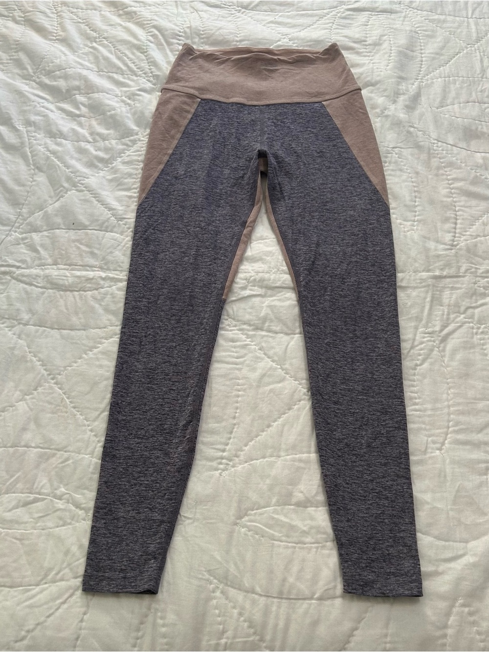 Beyond Yoga Colorblock leggings heather purple/ gray & pink women’s medium